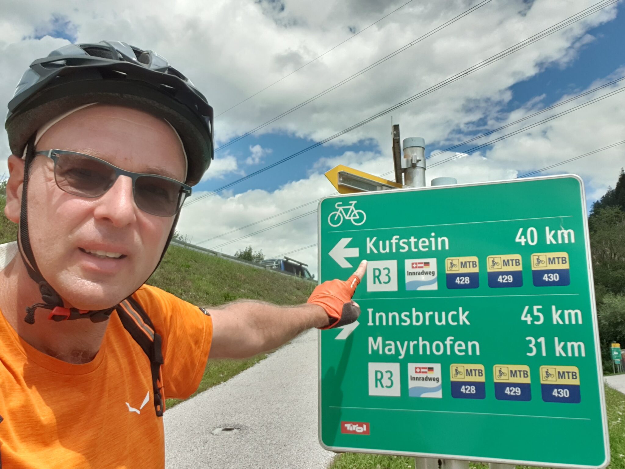 Simone Frignani E La Mitteleuropa In Bici Turisti Per Caso